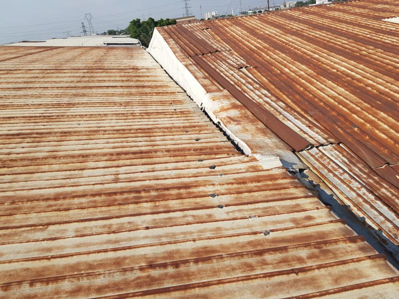 Thợ thi công chống dột mái tôn tại quận Bình Tân