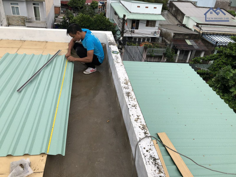 Thợ thi công chống dột mái tôn tại quận Bình Thạnh