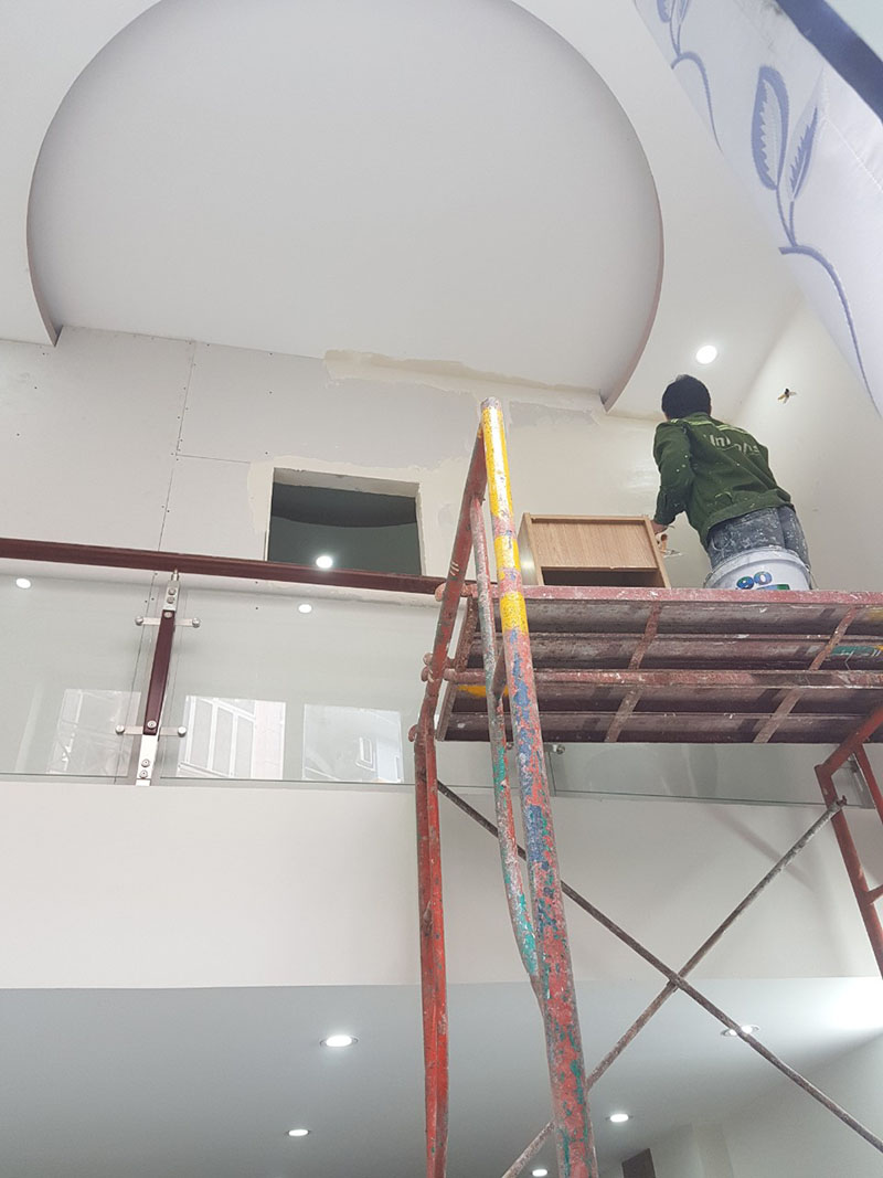 Quy trình thi công sơn trần nhà trọn gói tại tphcm